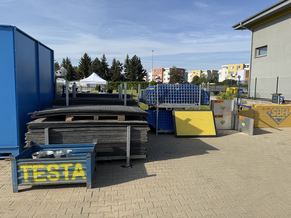 TESTA 30 let
